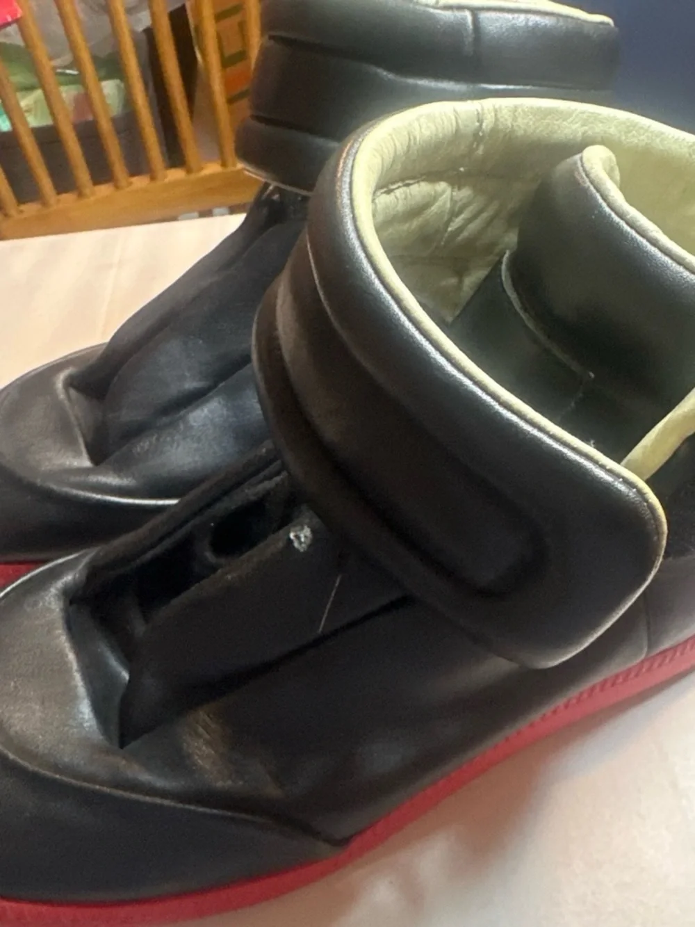 AUTHENTIC Maison Margiela Future Red Black Men’s Size 9.5 High Top MMM